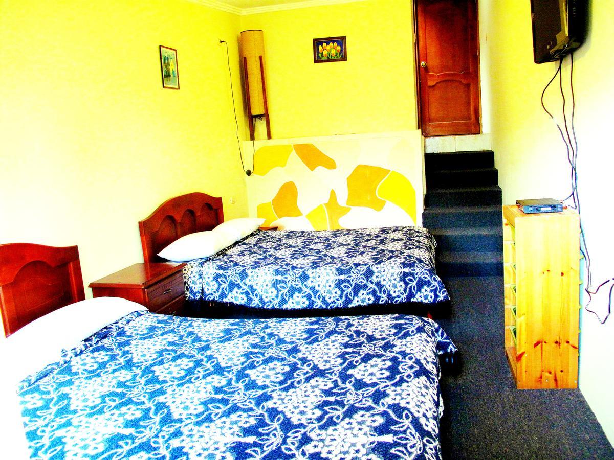 Aqua Hostal Mabel Cuenca Extérieur photo